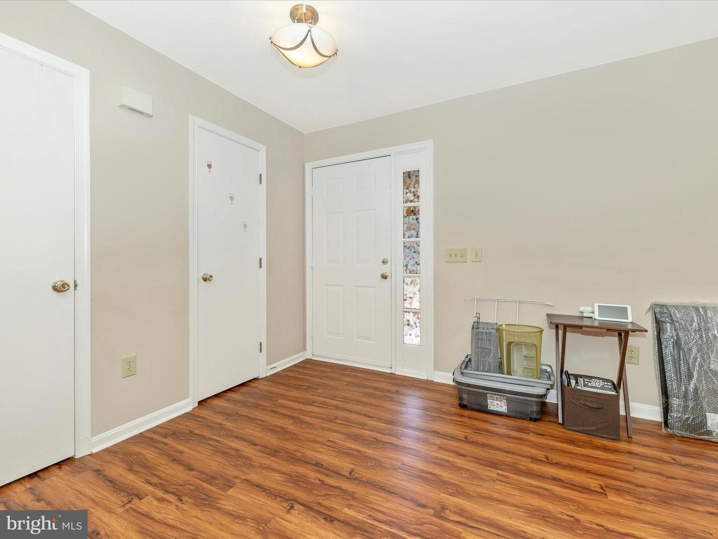 868 Waterford Drive photo 5