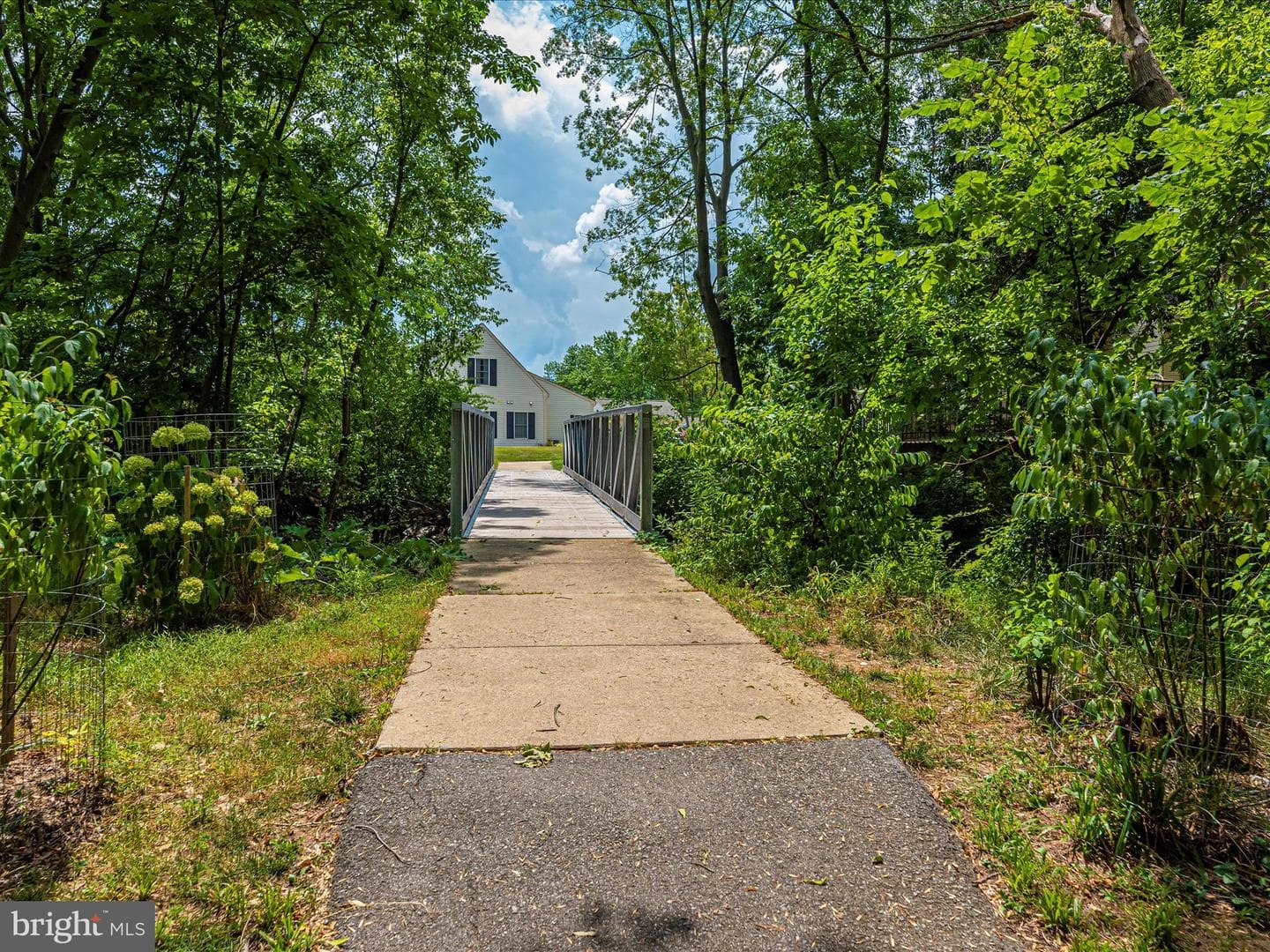 868 Waterford Drive photo 53