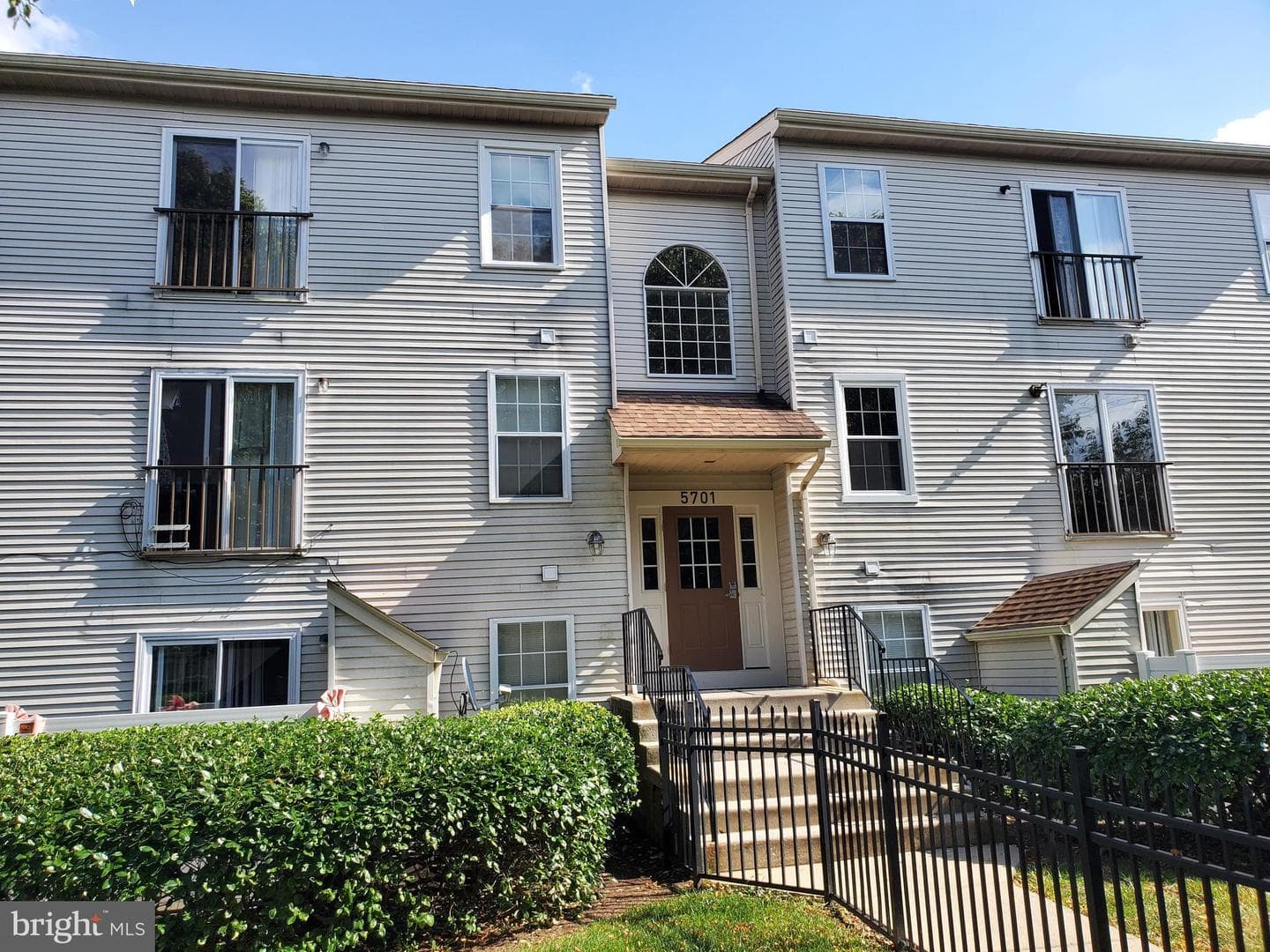 5701 Lavender Plaza #f photo 1