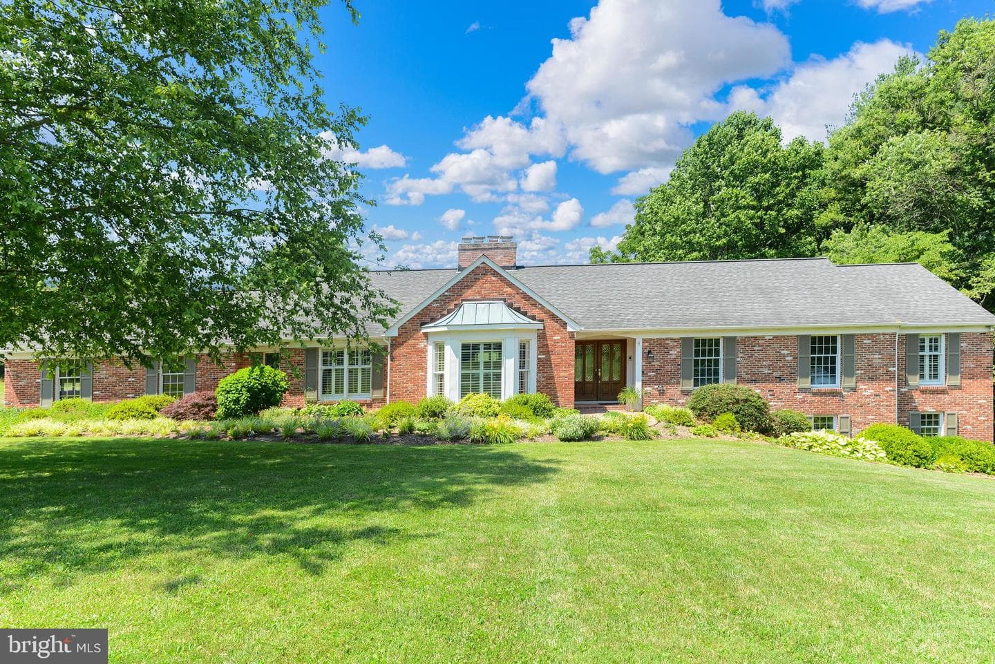 2626 Urbana Pike photo 3