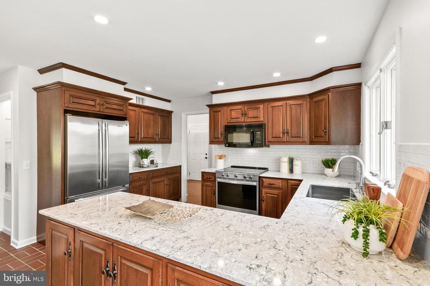 2626 Urbana Pike photo 52