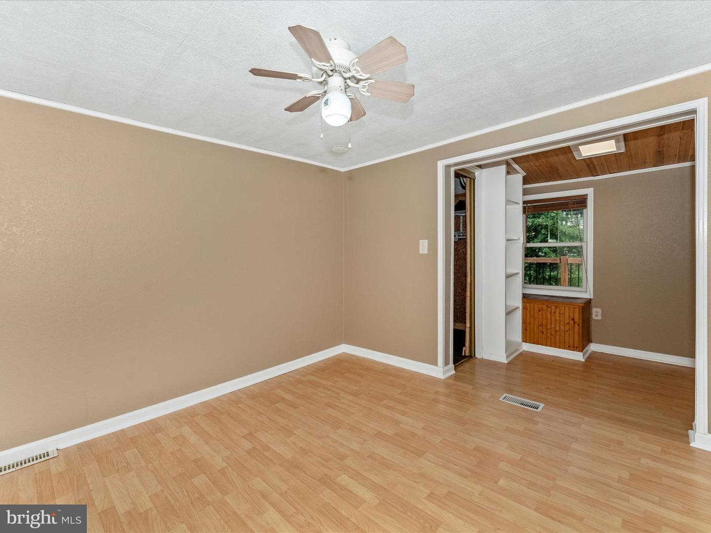5638 Bartonsville Road photo 22