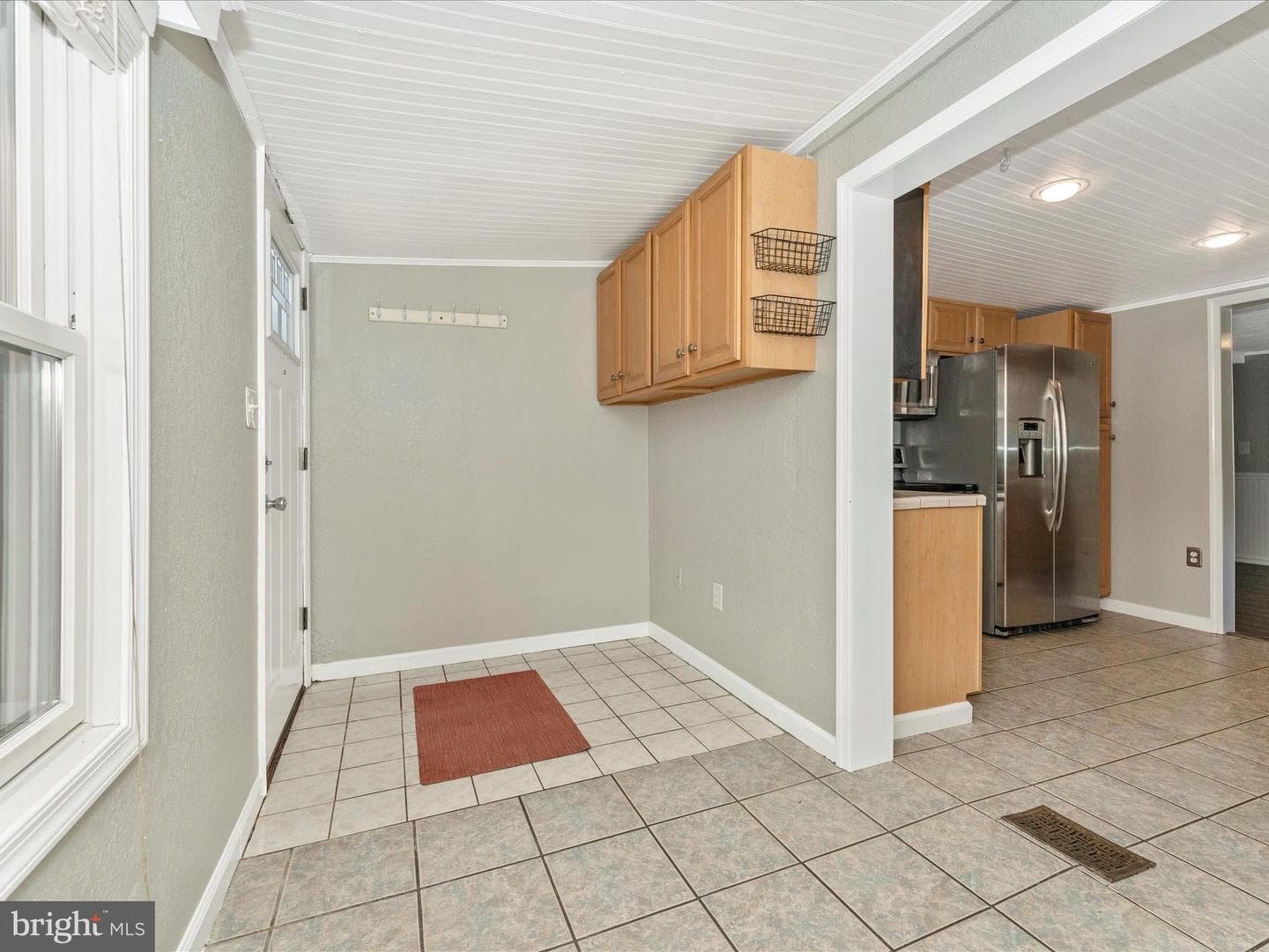 5638 Bartonsville Road photo 4