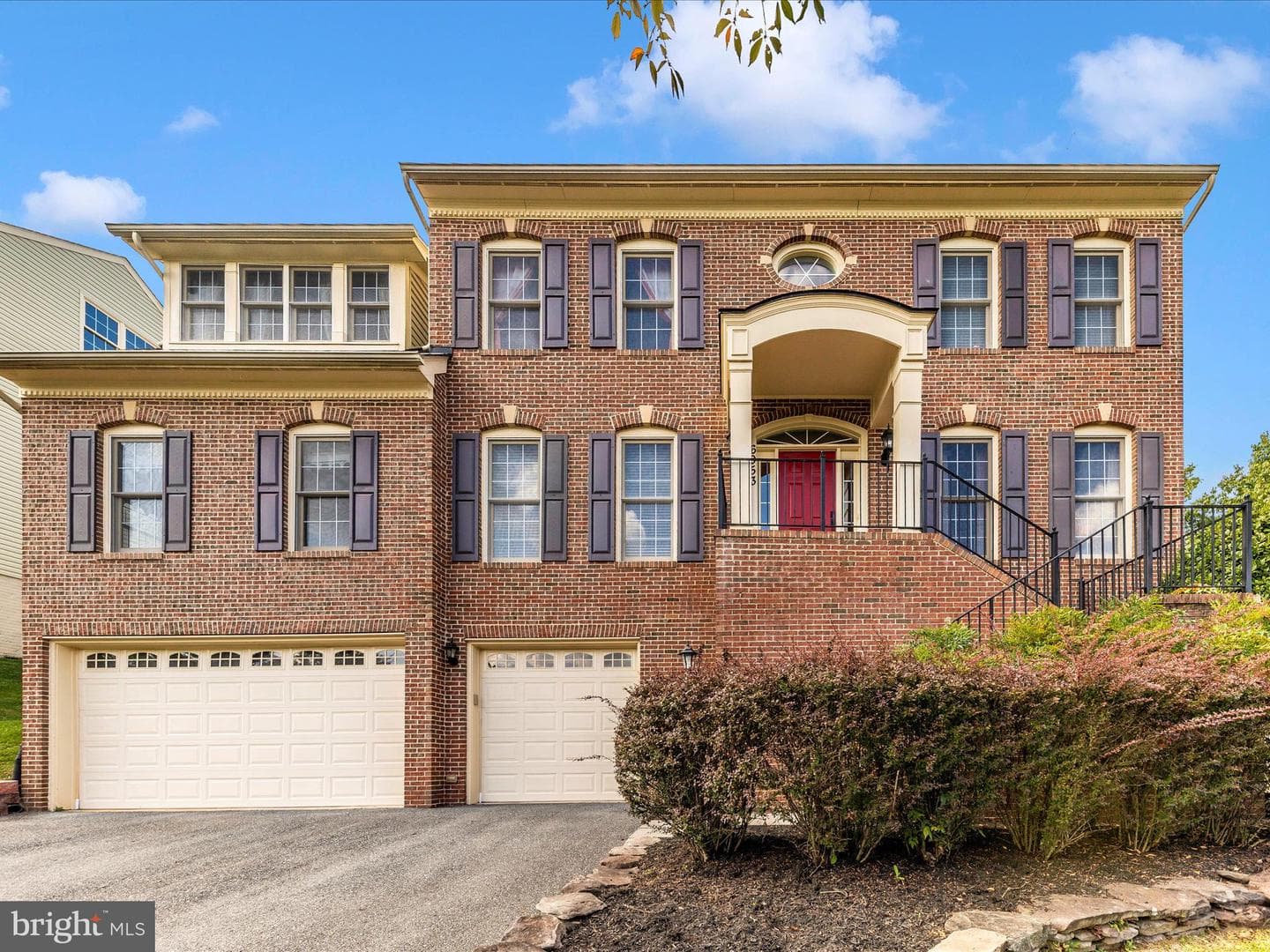 9635 Woodland Road photo 2