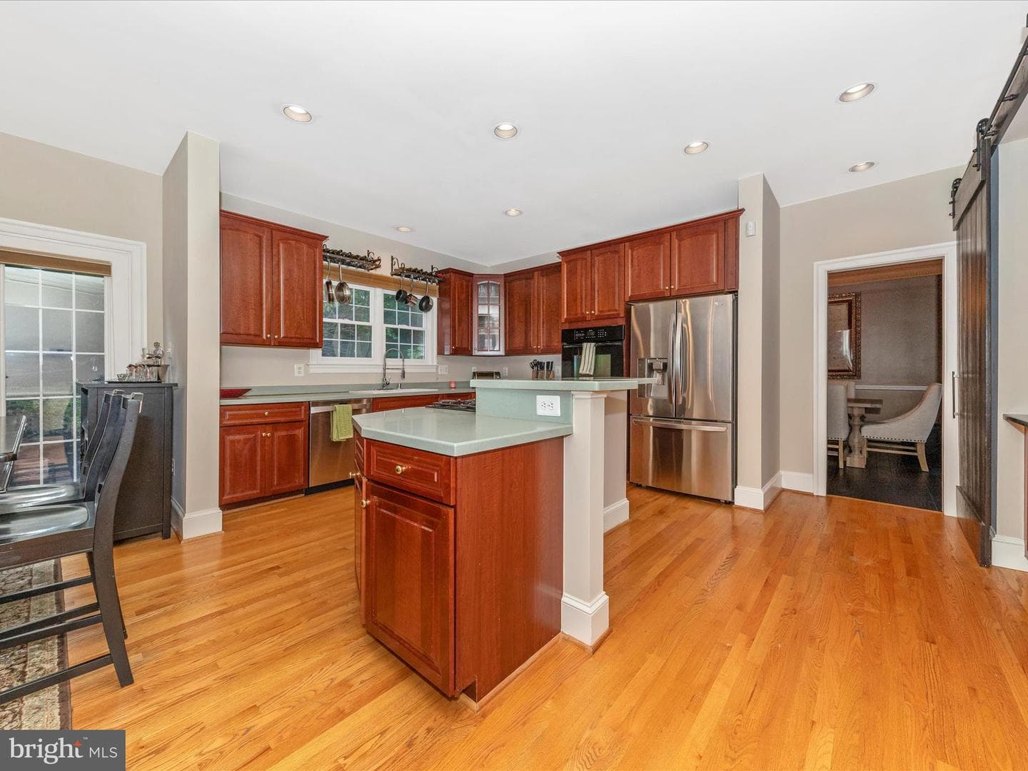 9635 Woodland Road photo 8