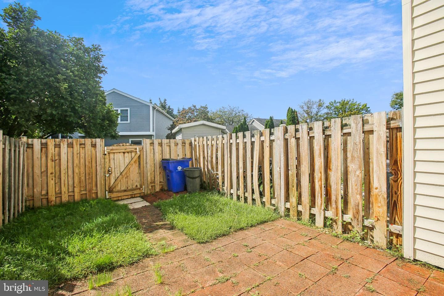 6826 Farmbrook Court photo 11