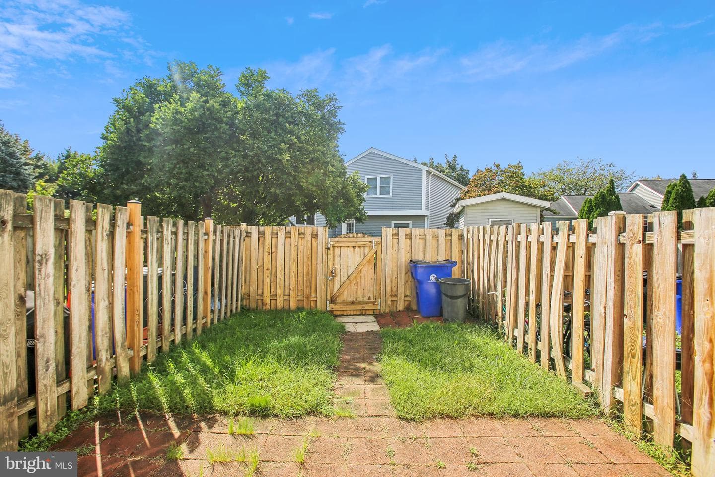6826 Farmbrook Court photo 27