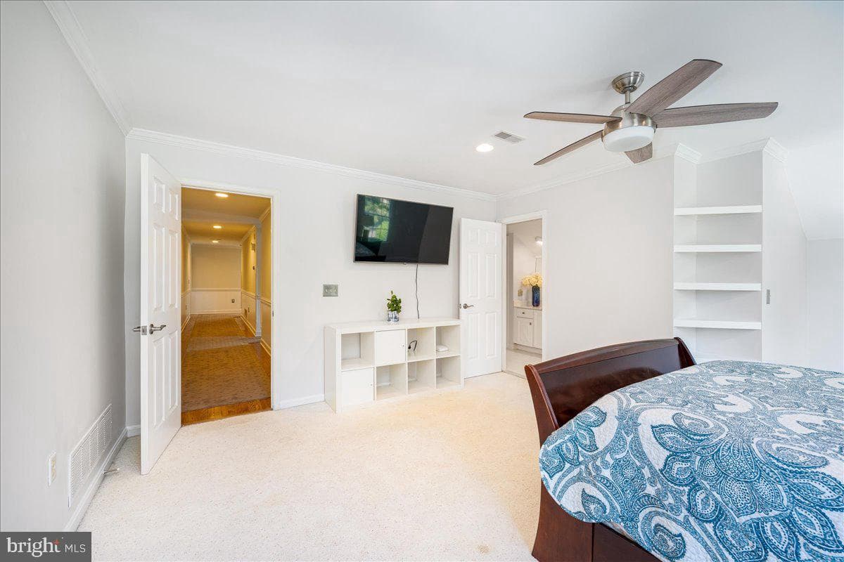 8701 Berwick Place N photo 47