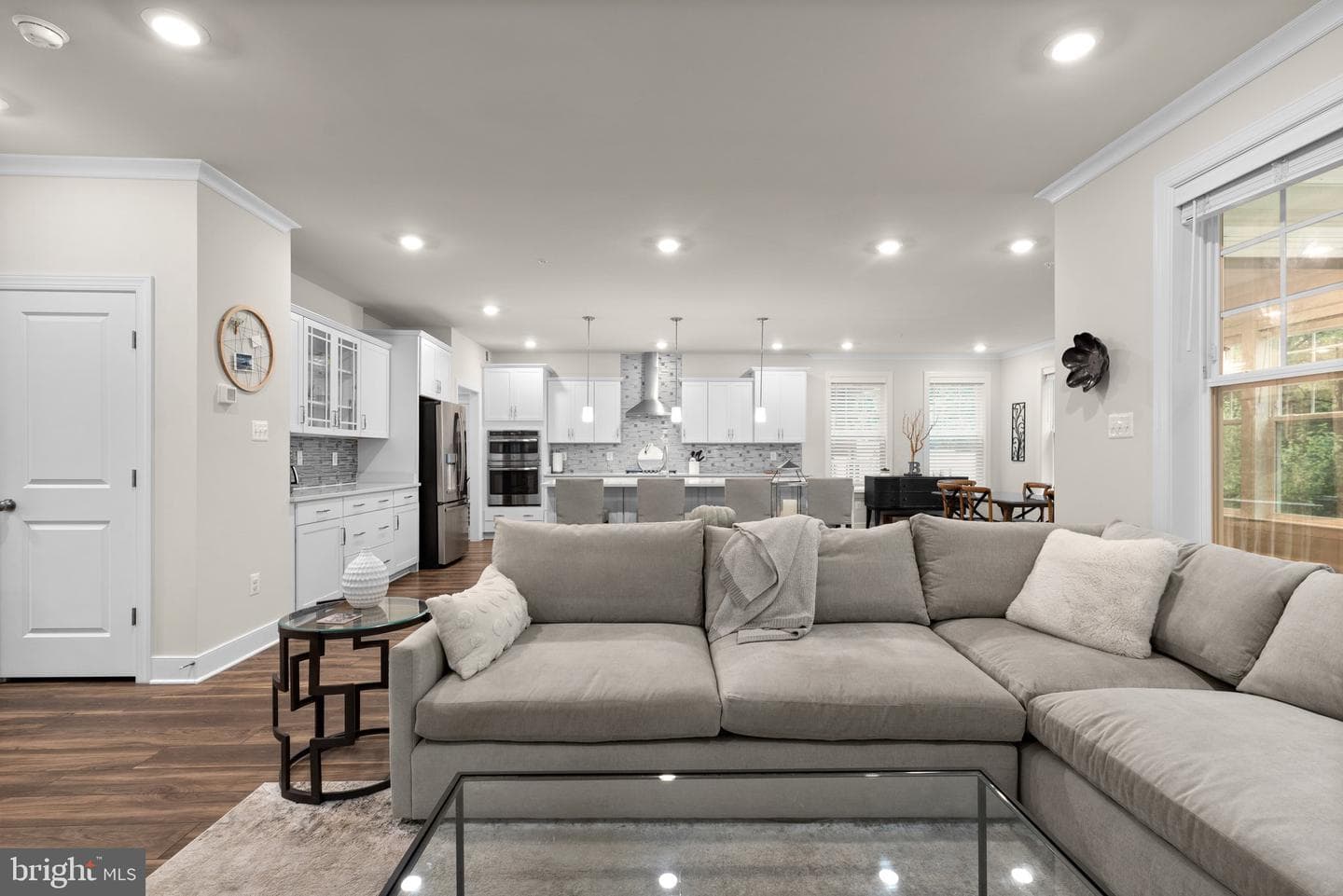 5209 Continental Drive photo 10