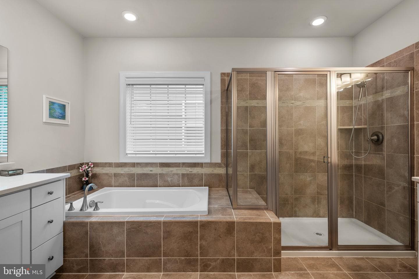 5209 Continental Drive photo 31