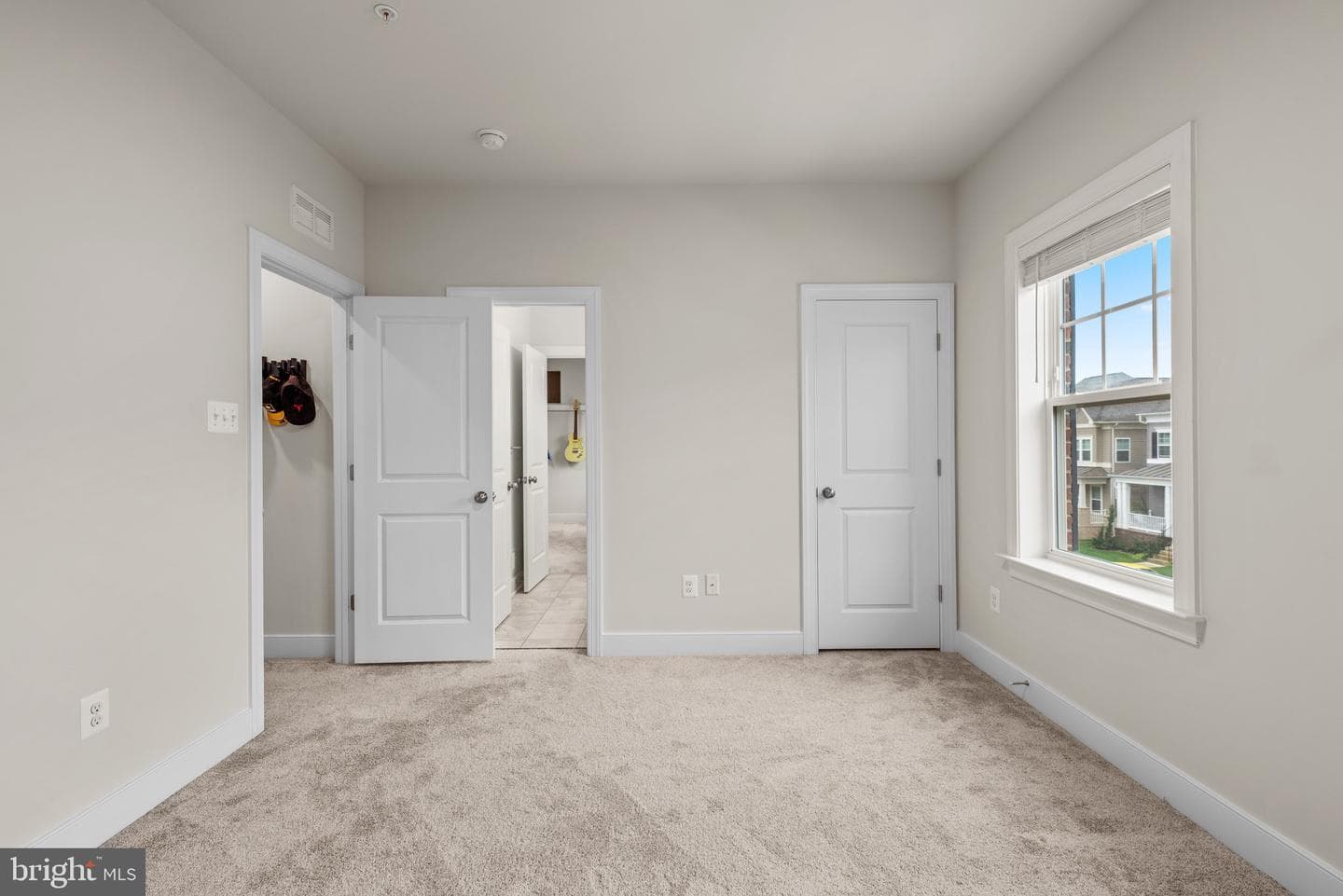 5209 Continental Drive photo 41