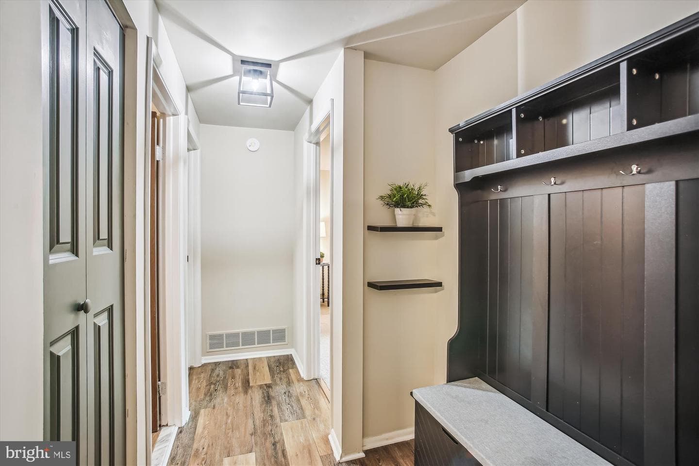 6707 Grainary Court photo 12