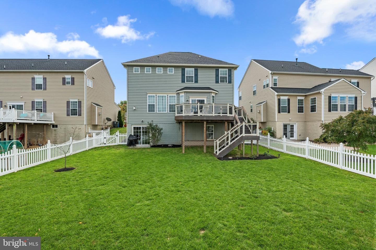 213 Windom Way photo 3