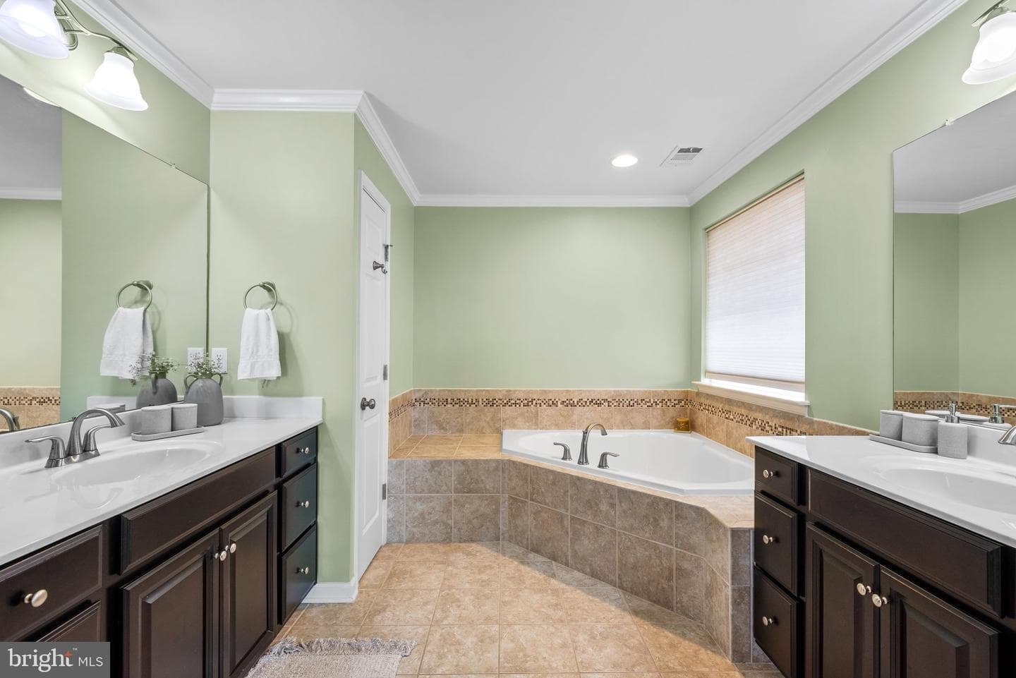 213 Windom Way photo 38