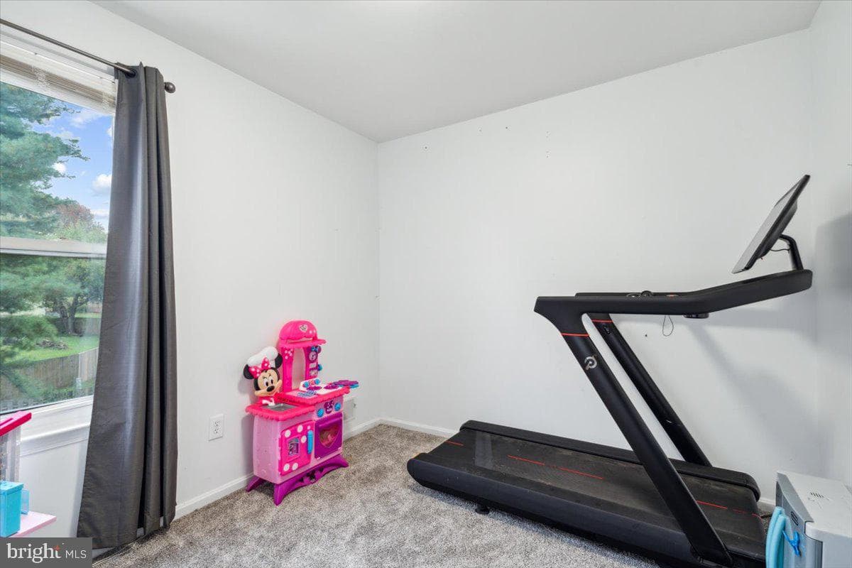 8817 Adventure Avenue photo 16