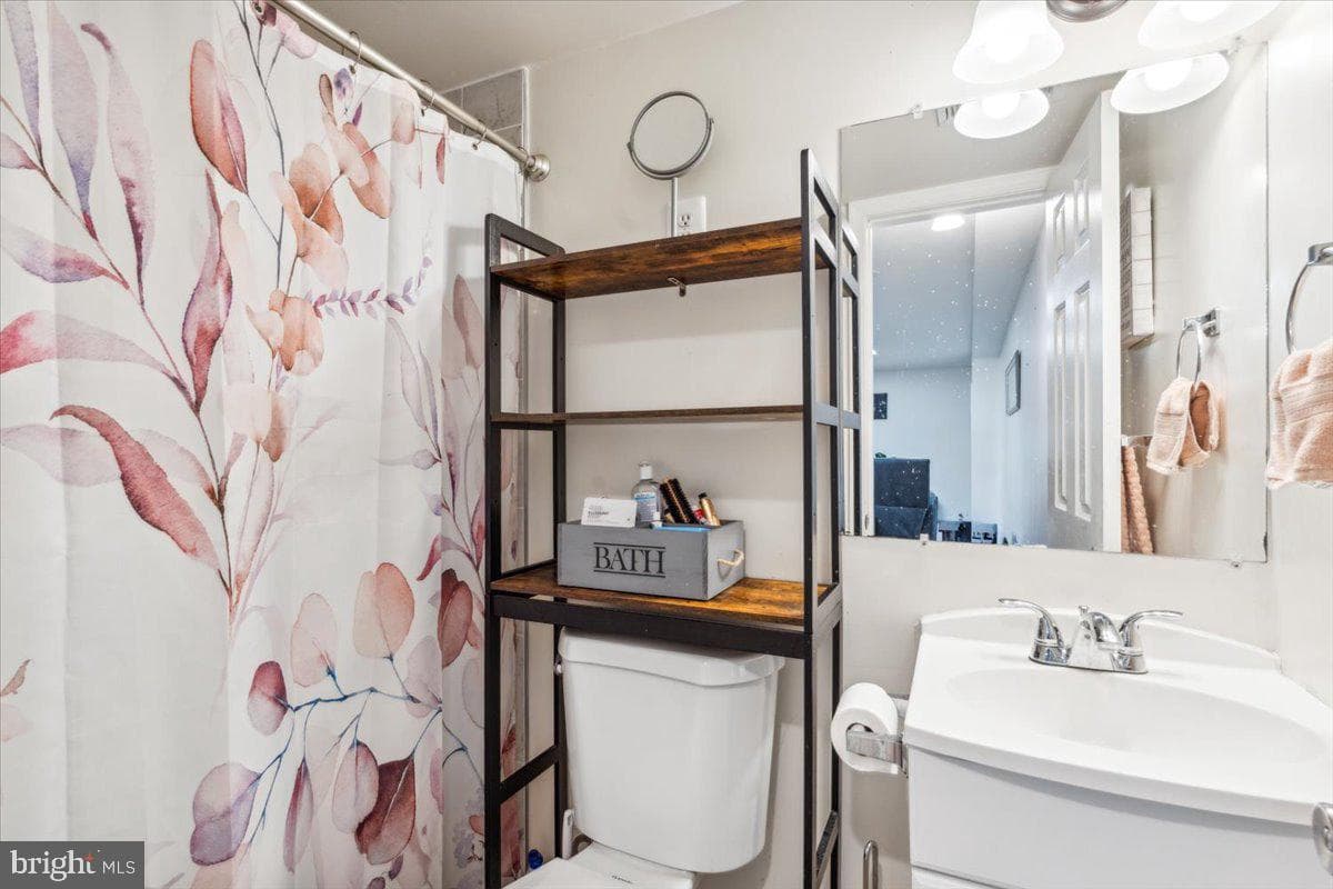 8817 Adventure Avenue photo 22