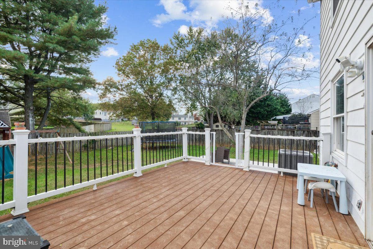 8817 Adventure Avenue photo 24