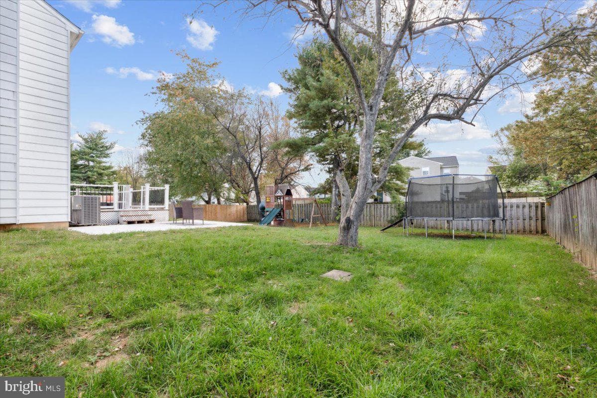 8817 Adventure Avenue photo 25