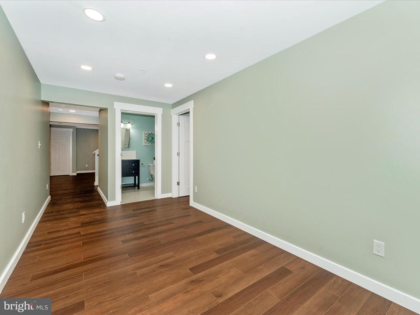 608 Gillespie Drive photo 37