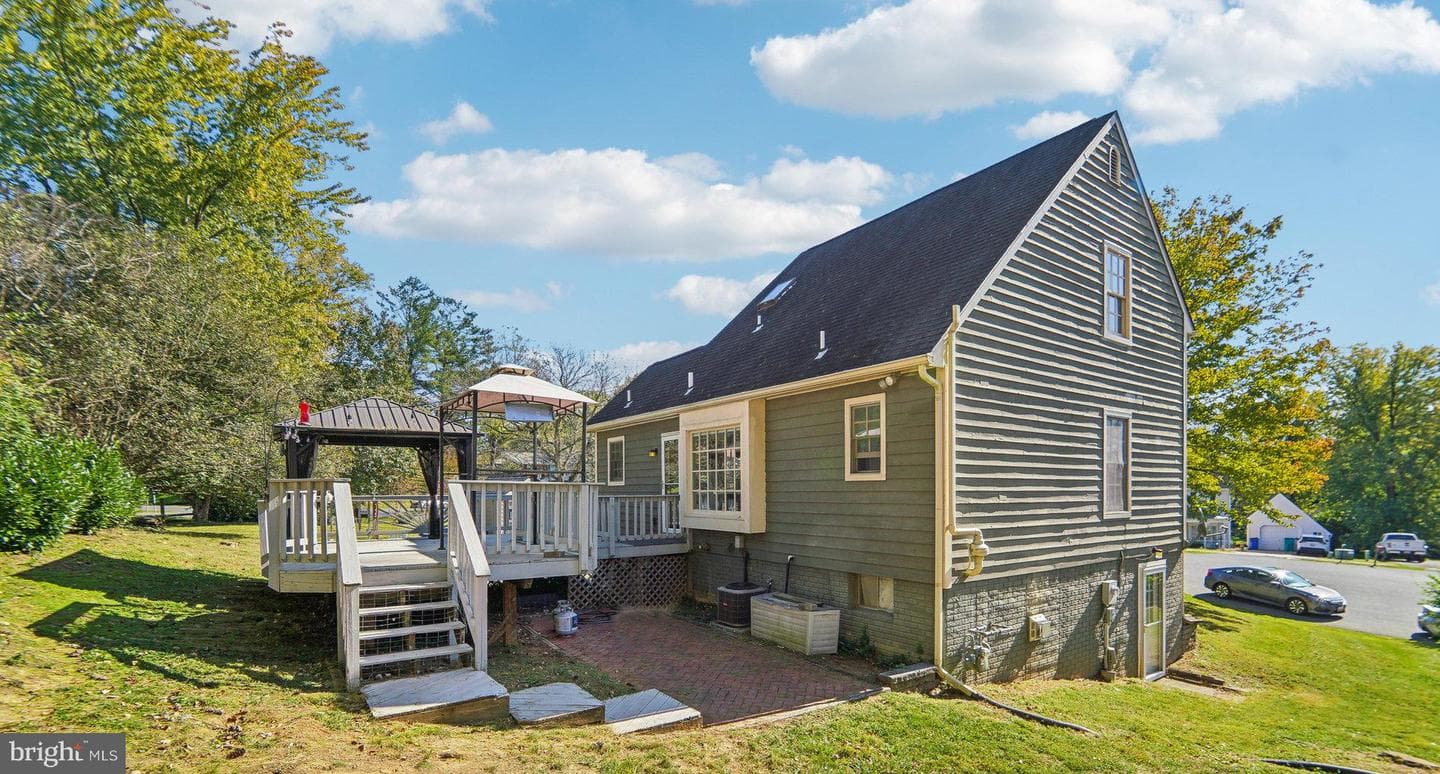 1598 Wise Court photo 24