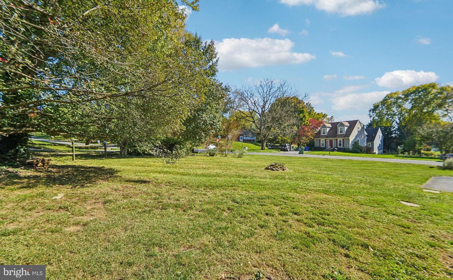 1598 Wise Court photo 28