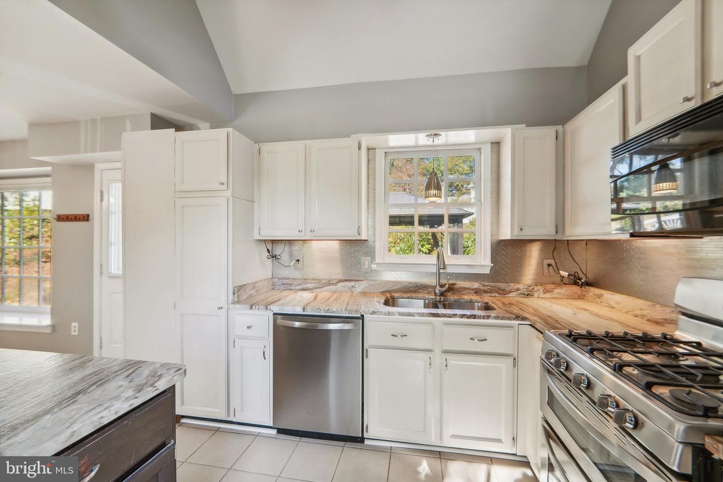 1598 Wise Court photo 7