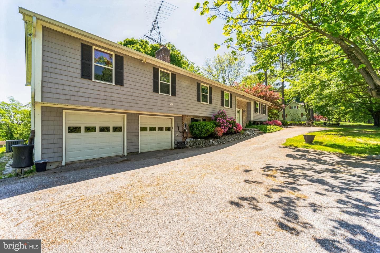 12813 Bunker Hill Road photo 4