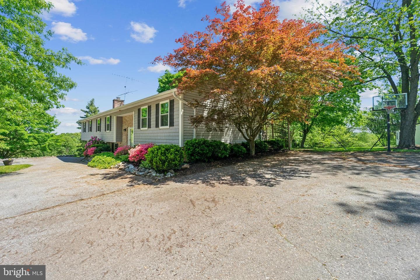 12813 Bunker Hill Road photo 5