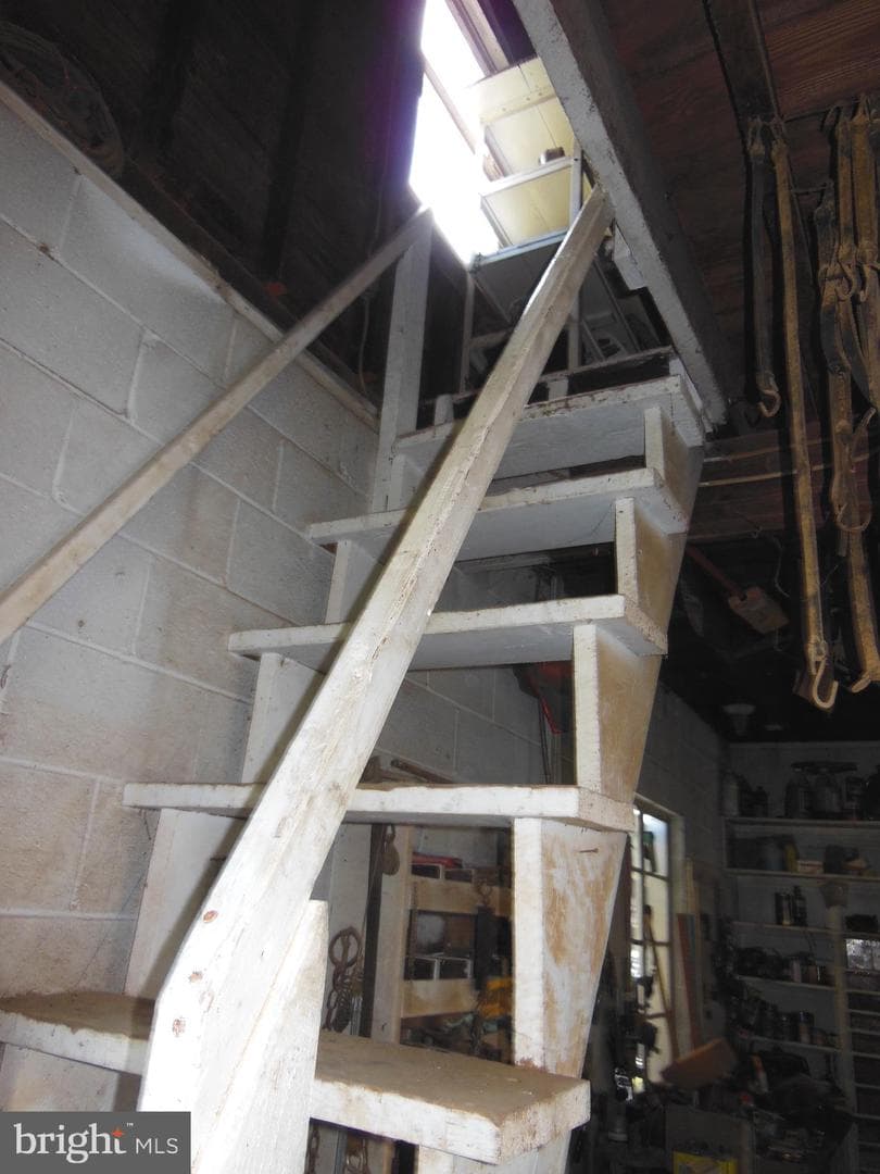 12902 Liberty Road photo 21