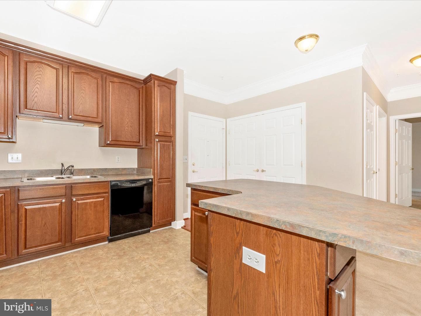 120 Burgess Hill Way #207 photo 23