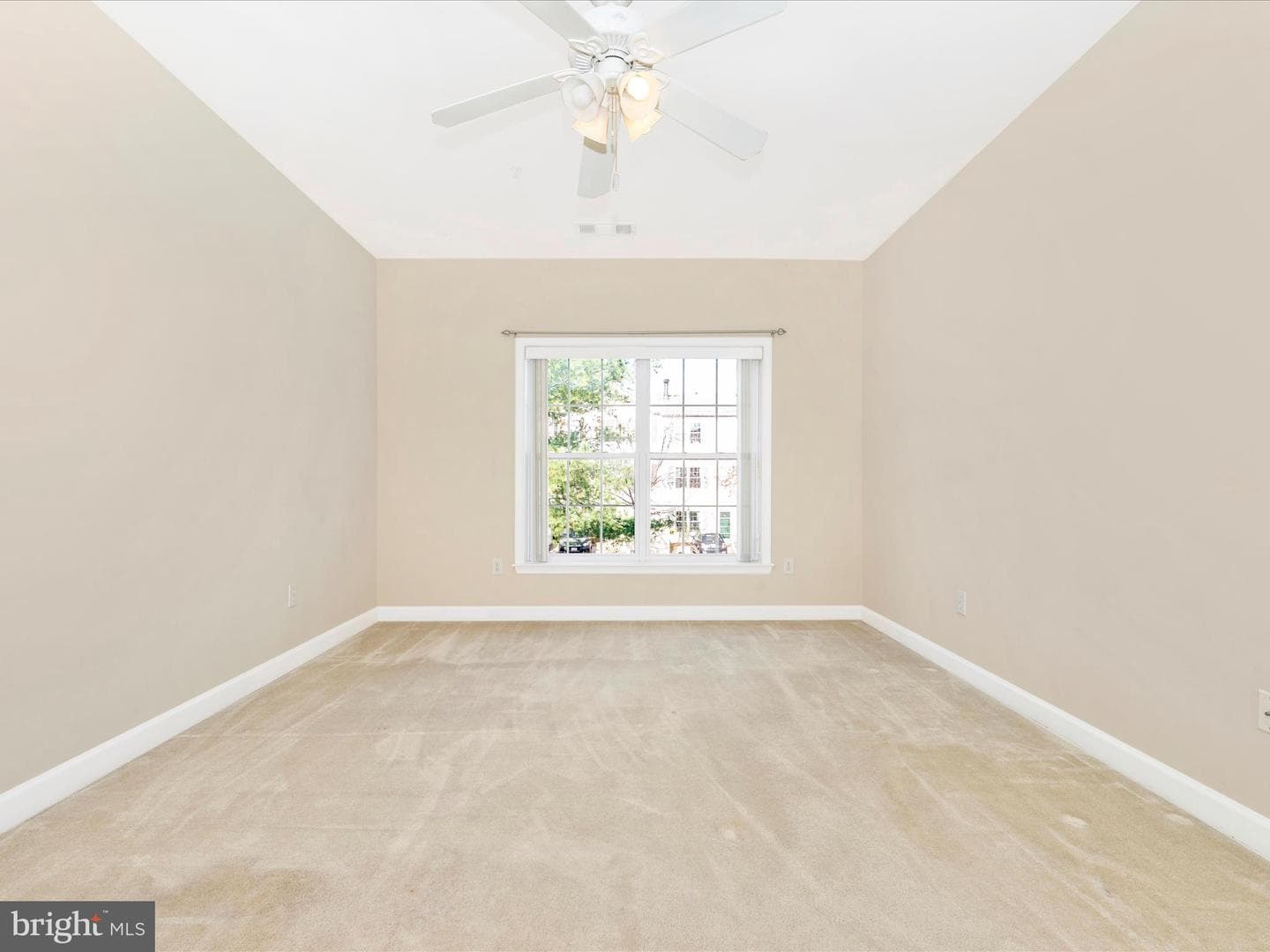 120 Burgess Hill Way #207 photo 27