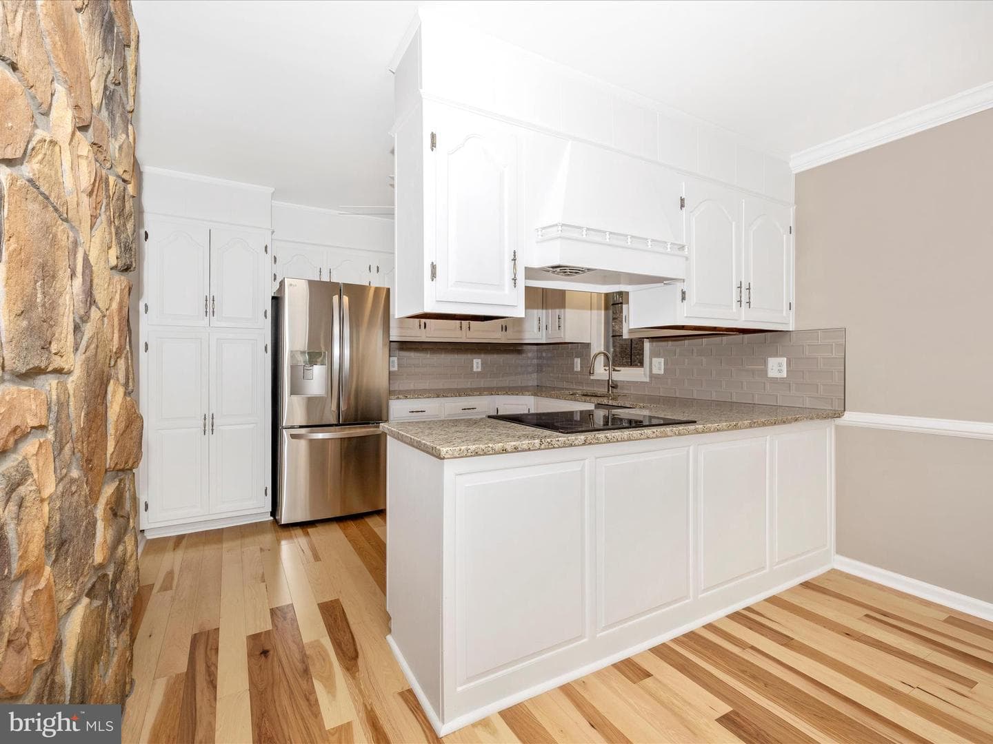 7407 Woodville photo 12