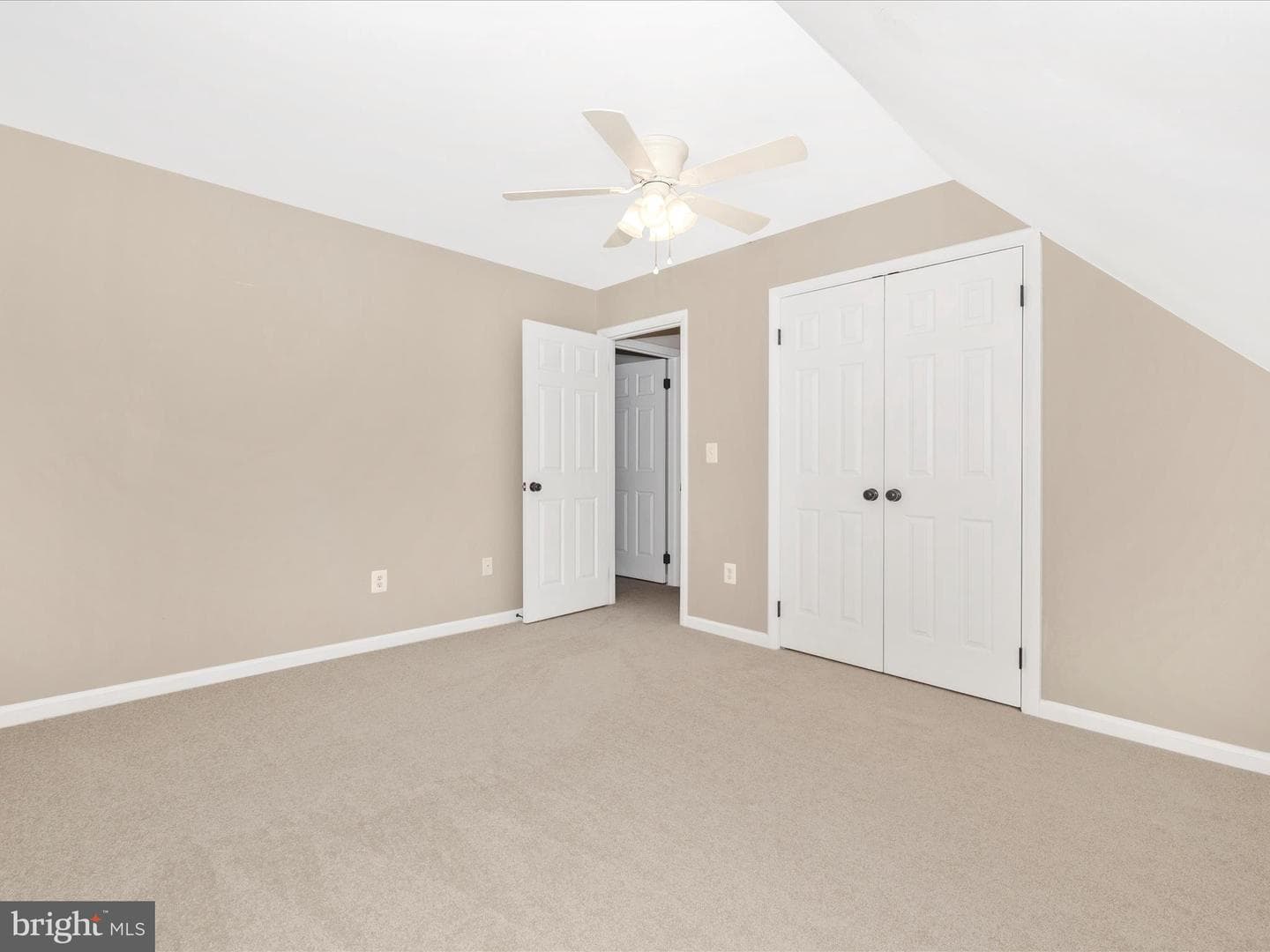 7407 Woodville photo 30