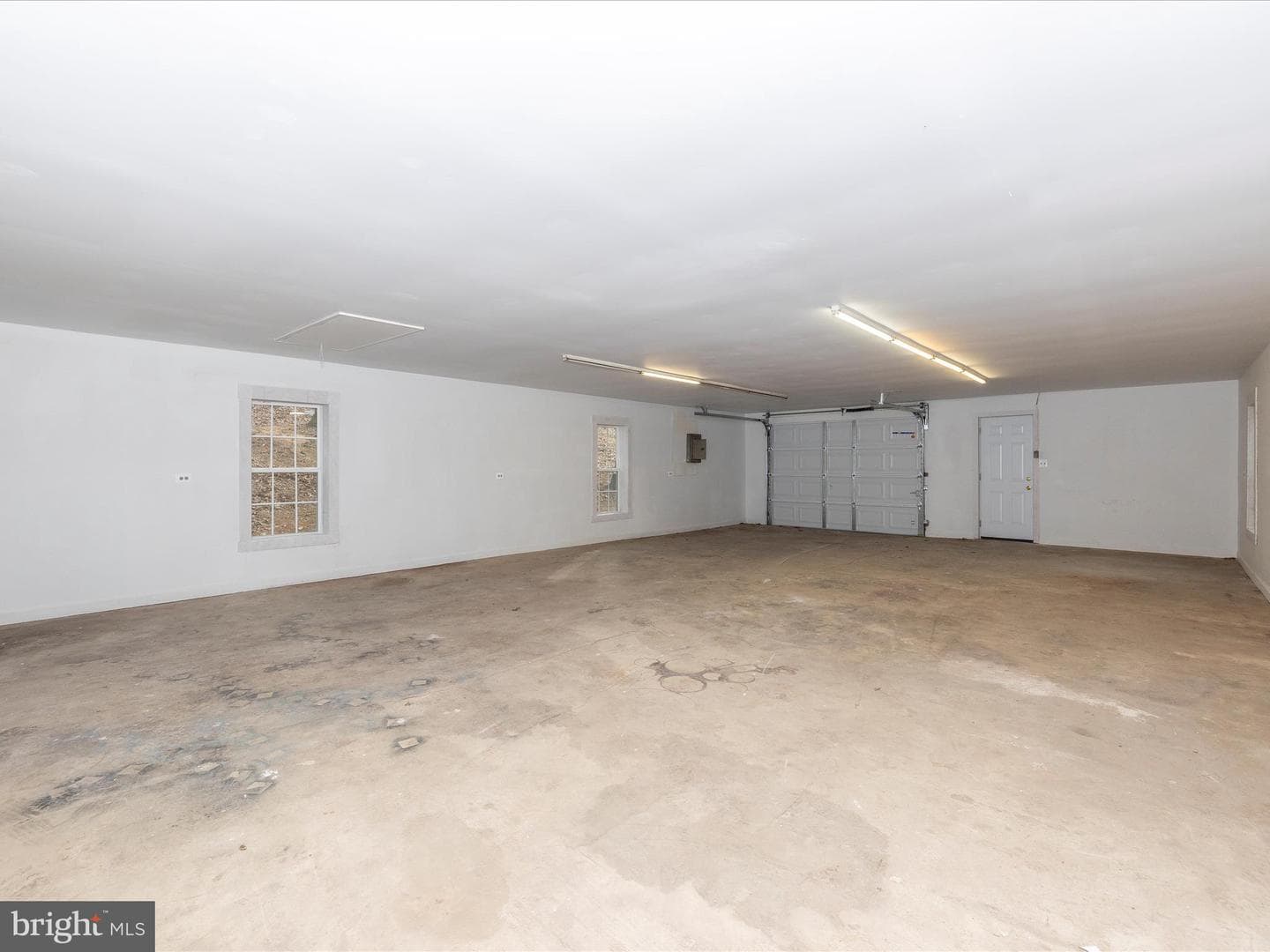 7407 Woodville photo 56