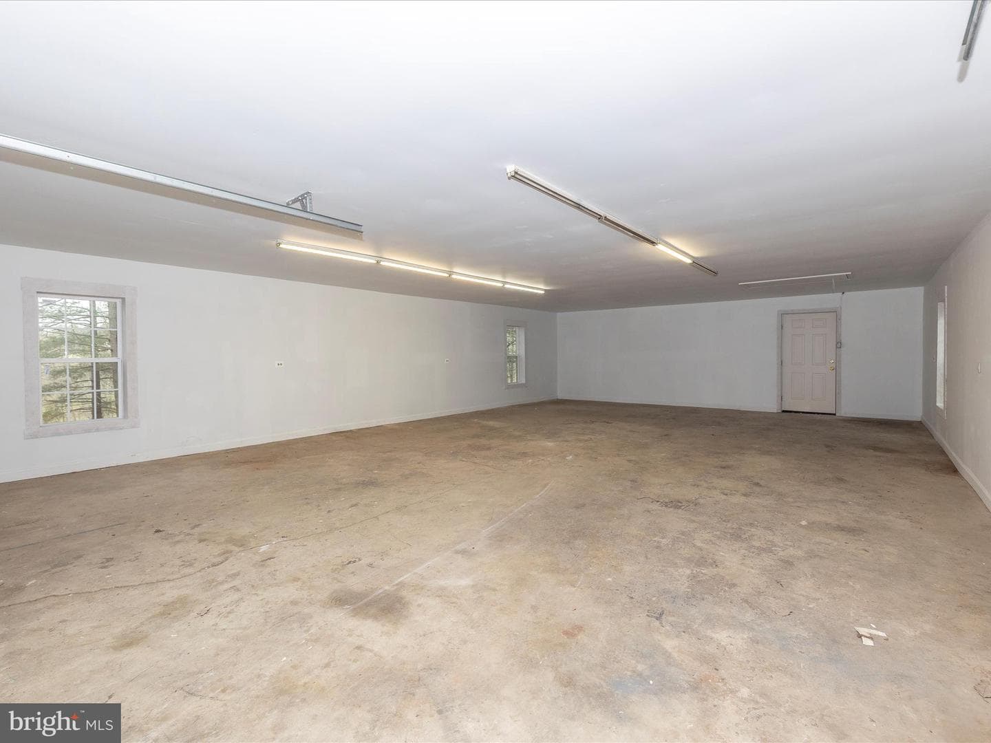 7407 Woodville photo 58