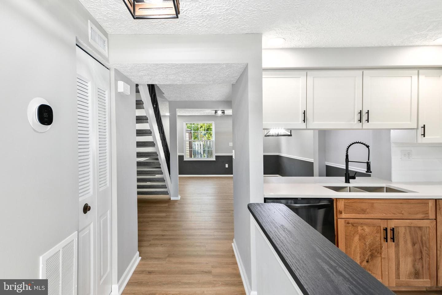 5820 Drawbridge Court photo 17
