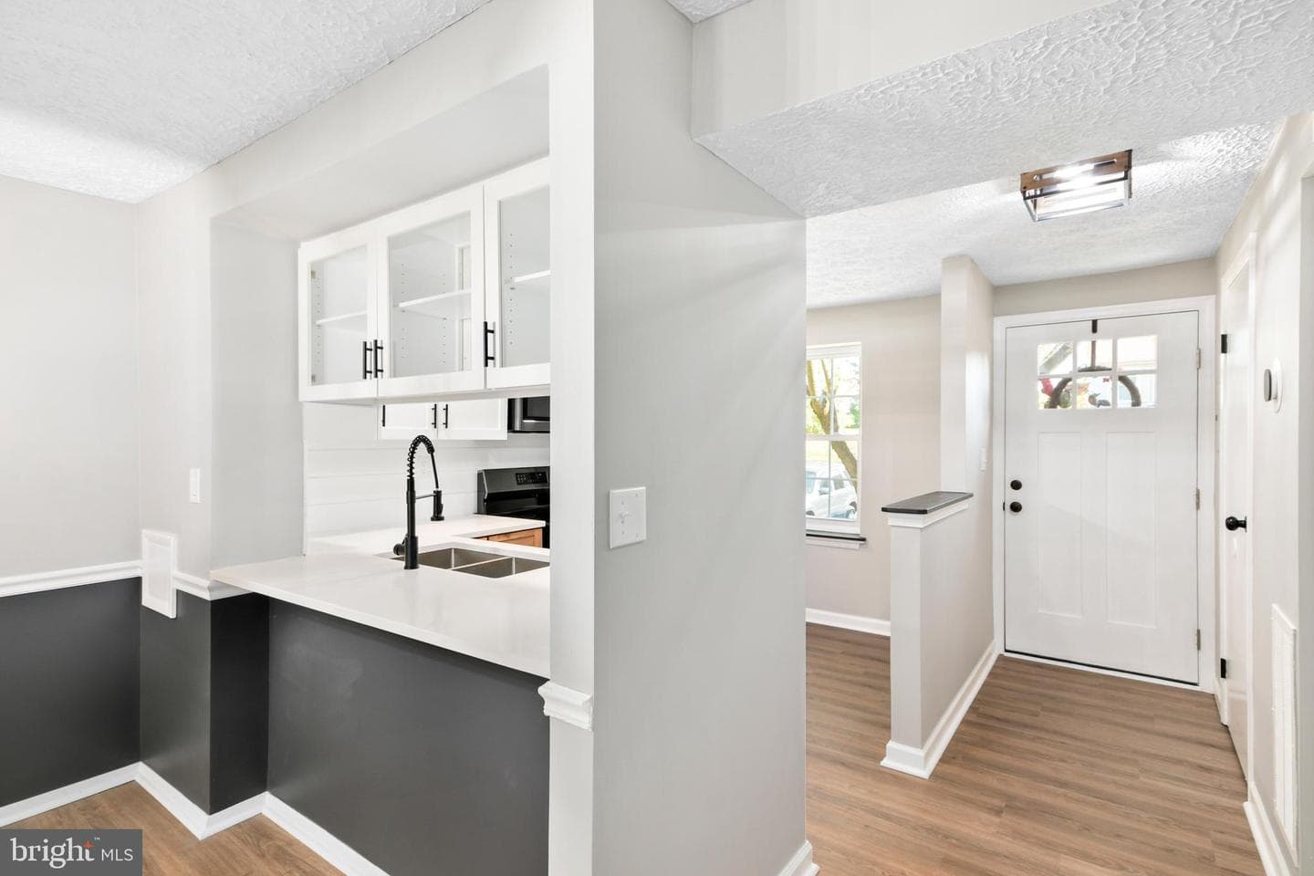 5820 Drawbridge Court photo 19