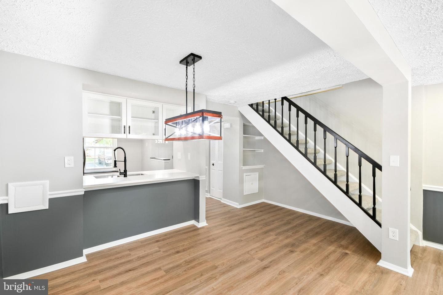 5820 Drawbridge Court photo 22