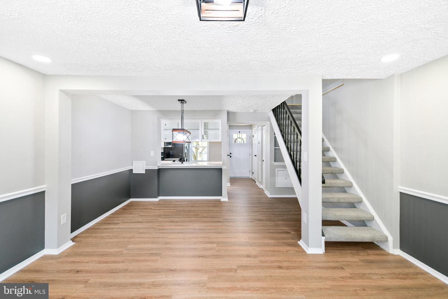 5820 Drawbridge Court photo 23