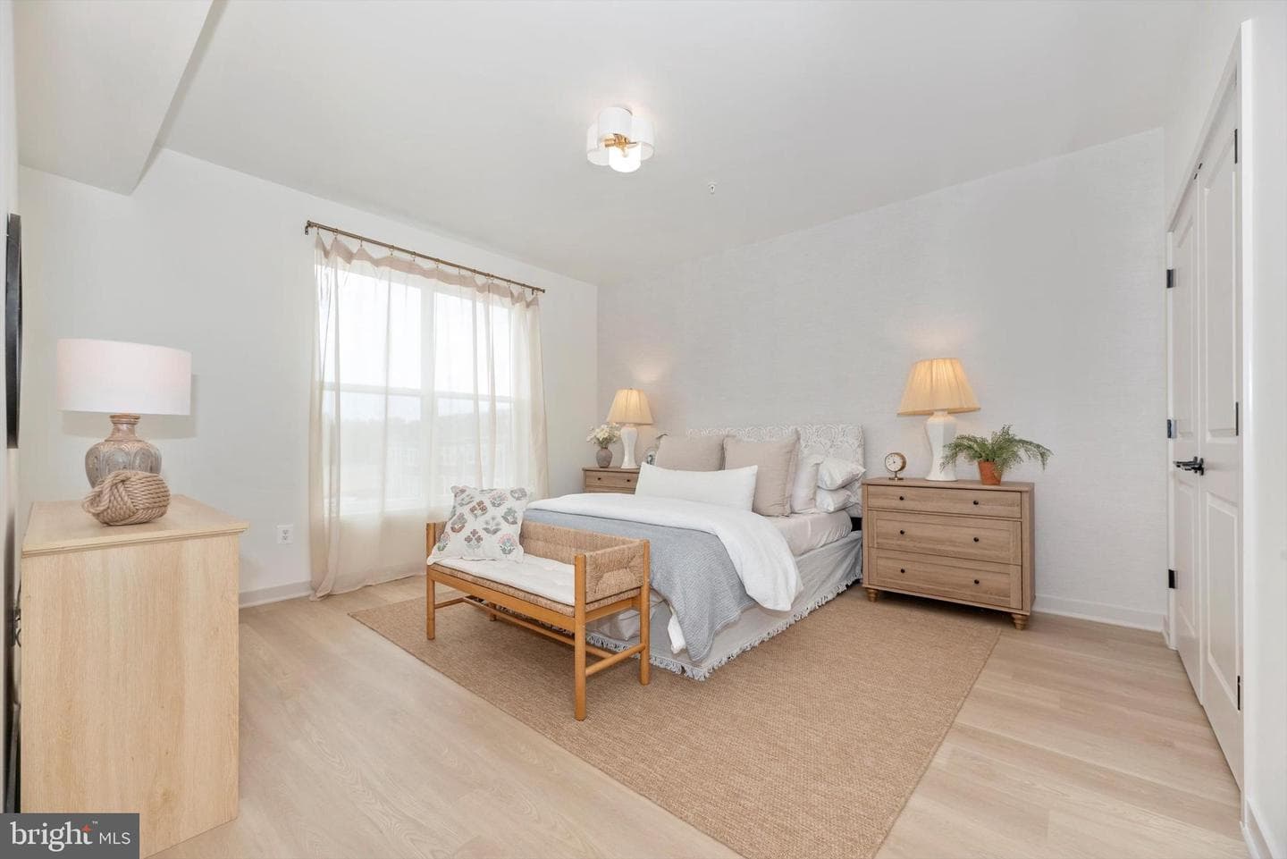1622 Blacksmith Way Unit B photo 12