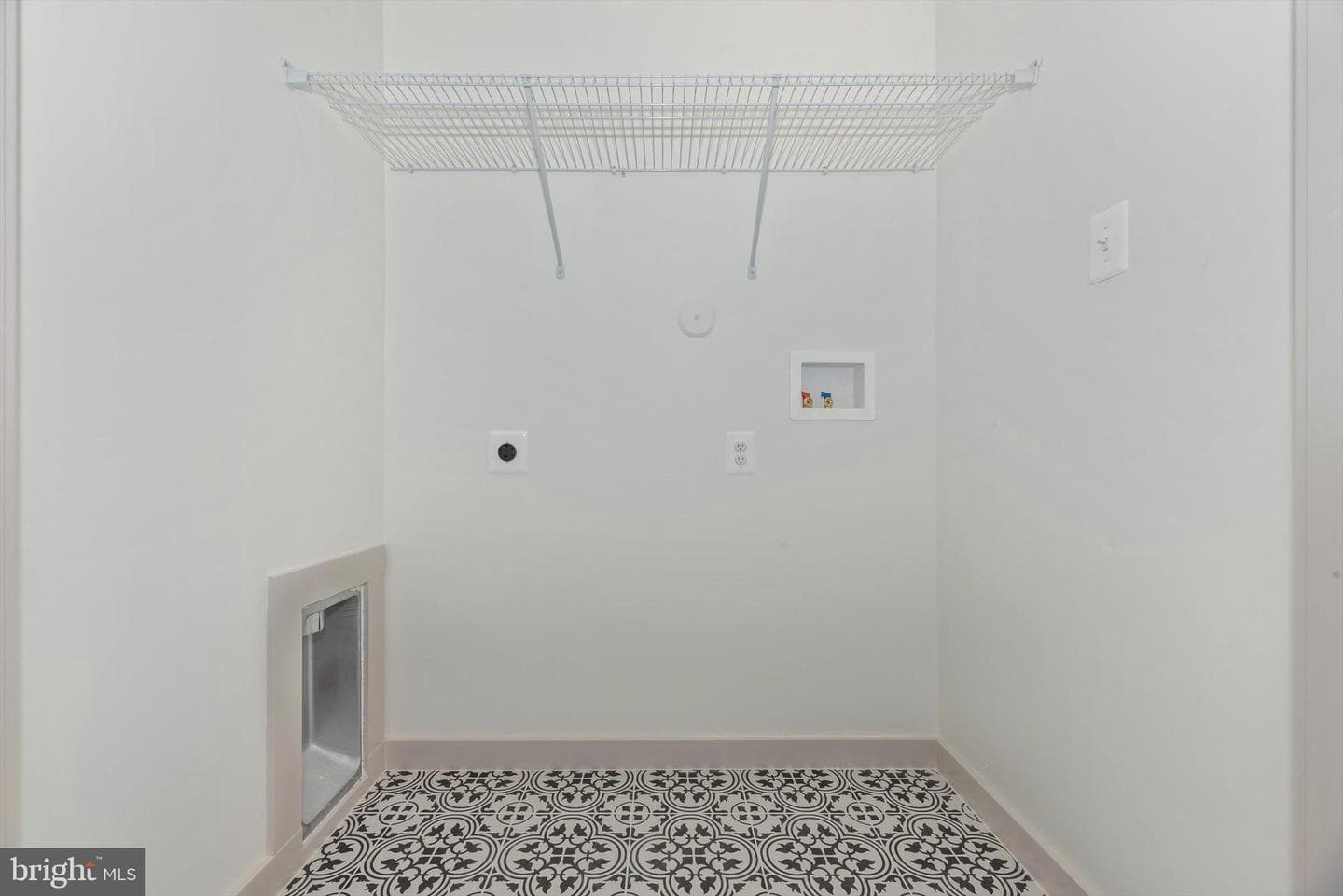 1622 Blacksmith Way Unit B photo 23