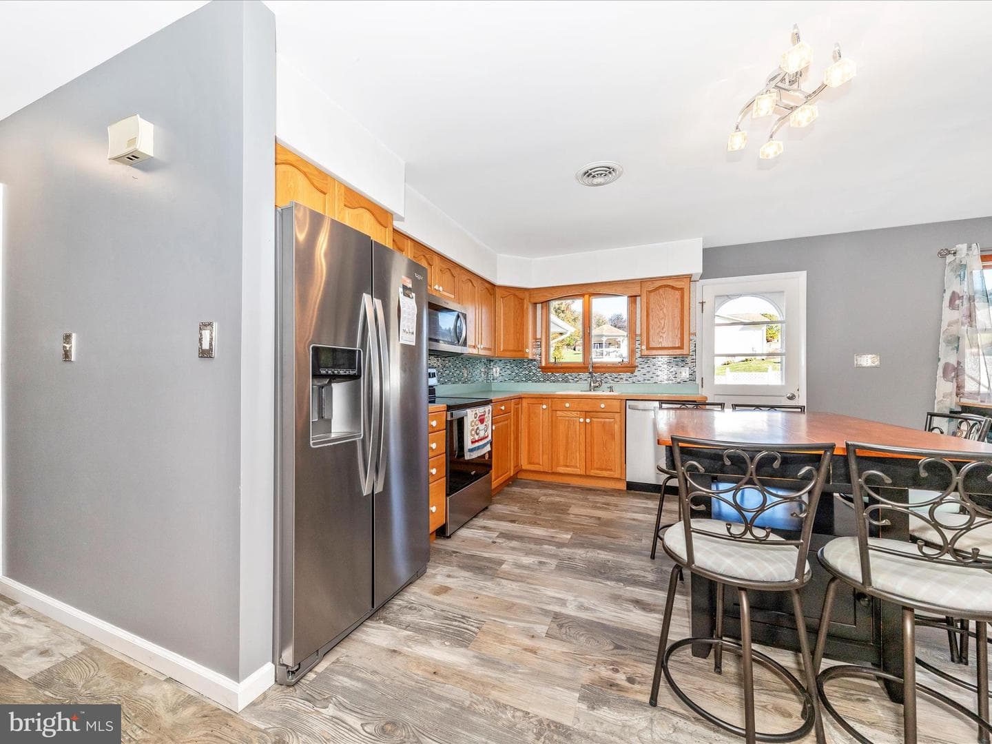 9242 Oak Tree Circle photo 12