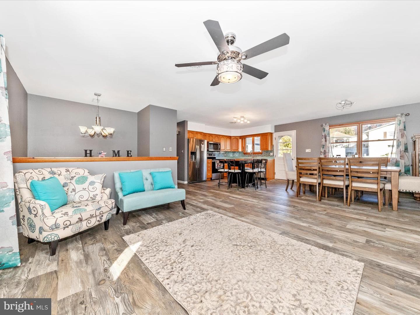 9242 Oak Tree Circle photo 5