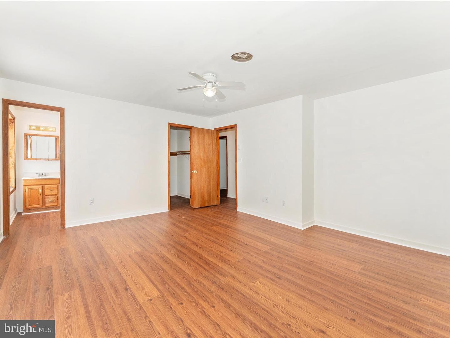 20 Zanella Drive photo 27