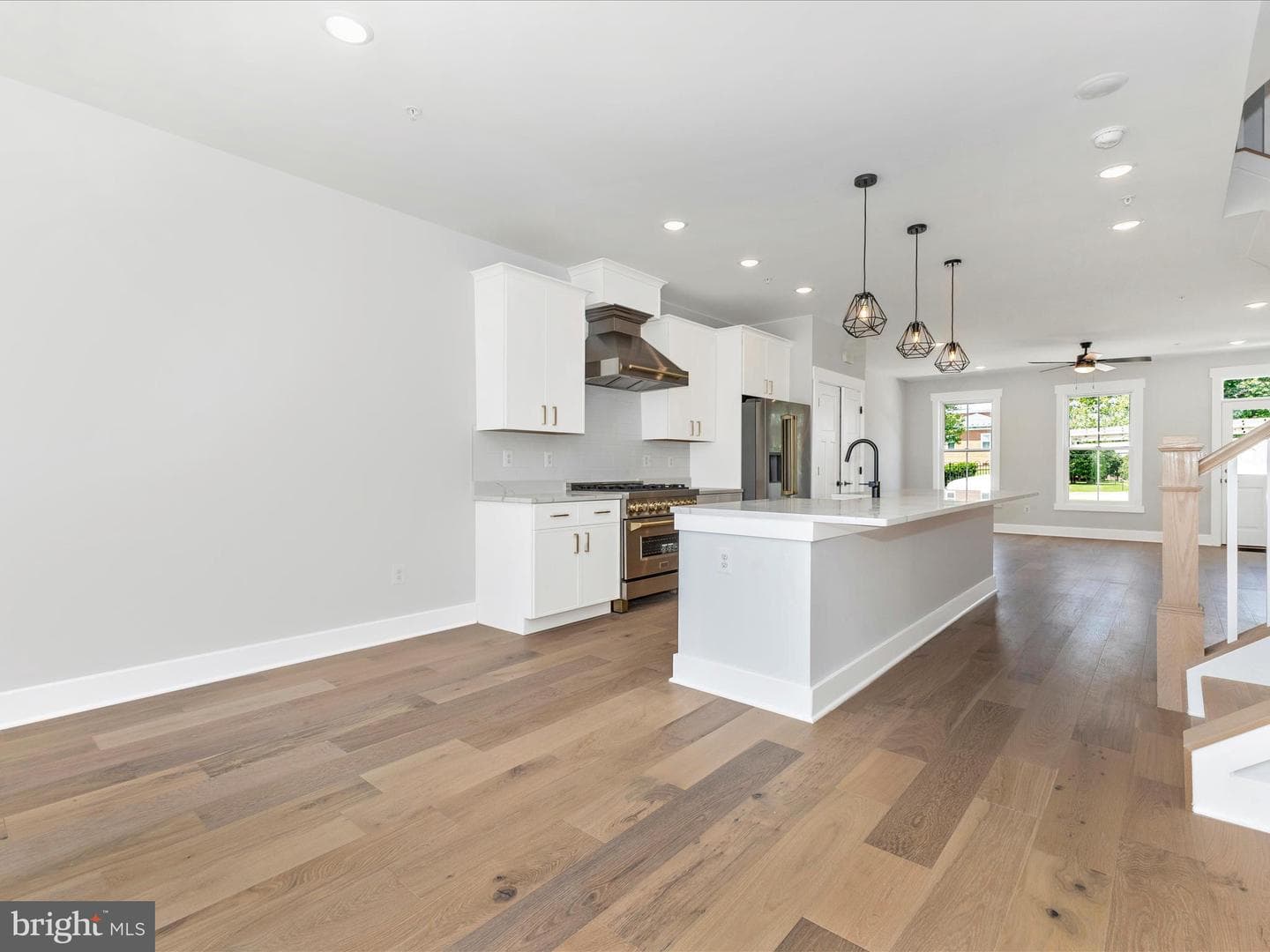 252 S Carroll Street photo 18