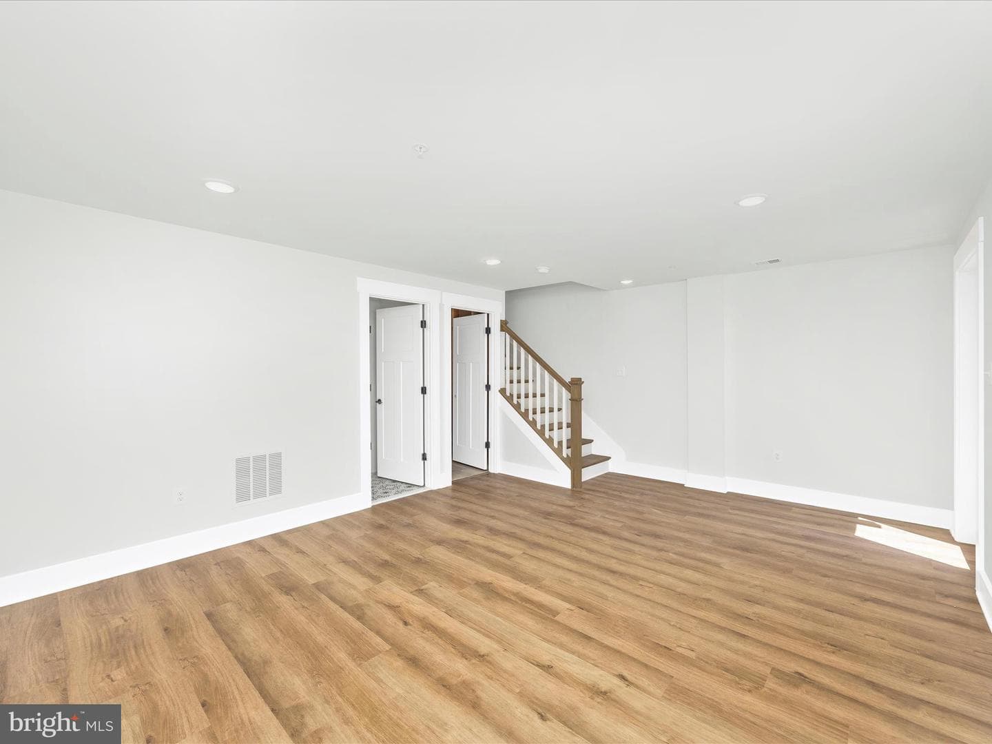 252 S Carroll Street photo 24