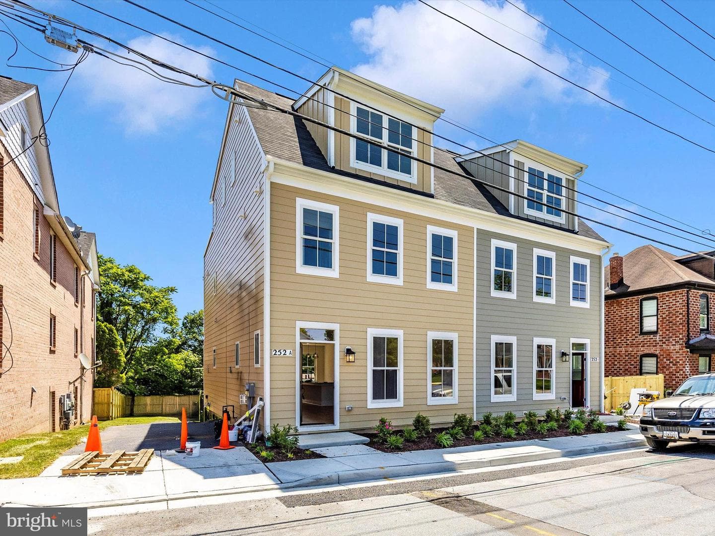 252 S Carroll Street photo 55