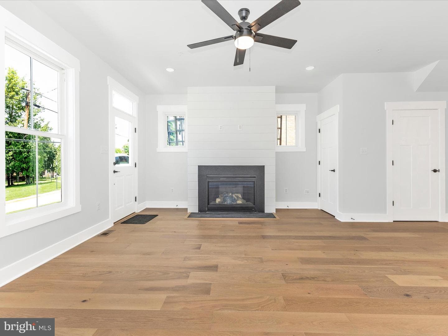 252 S Carroll Street photo 7