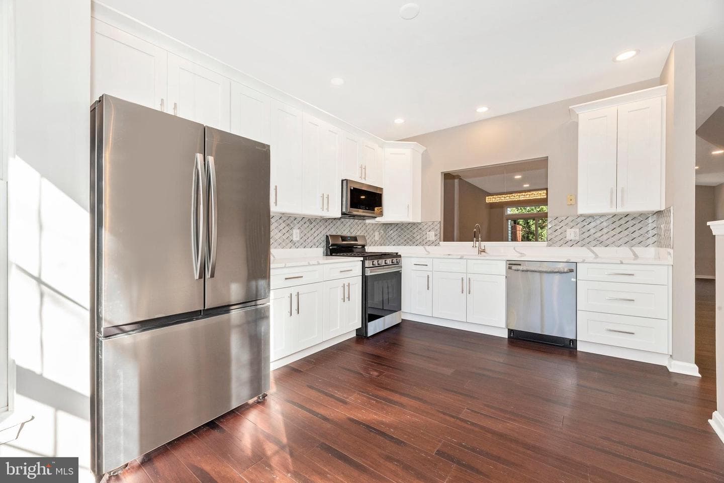 2638 Mosby Court photo 4