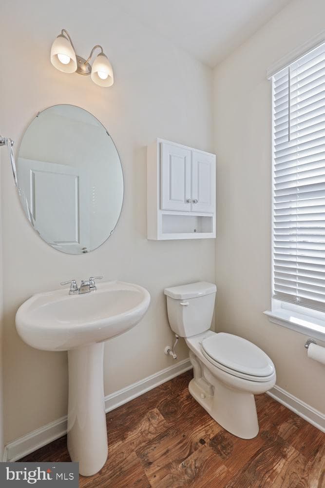 6982 Executive Way photo 12